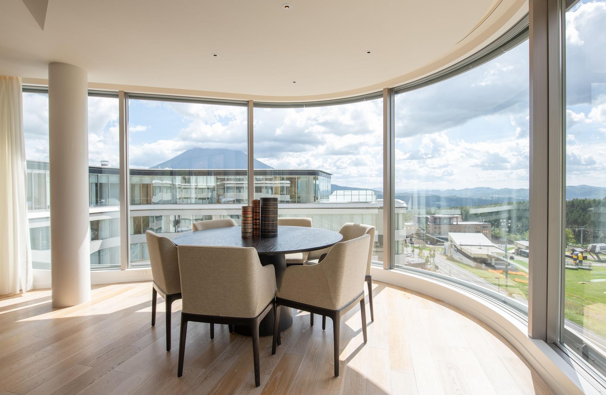 Skye Niseko Hotel